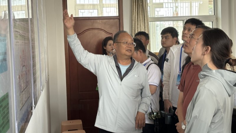 “青春华章·重走西北角”网络媒体主题活动记者团走进会川试验站